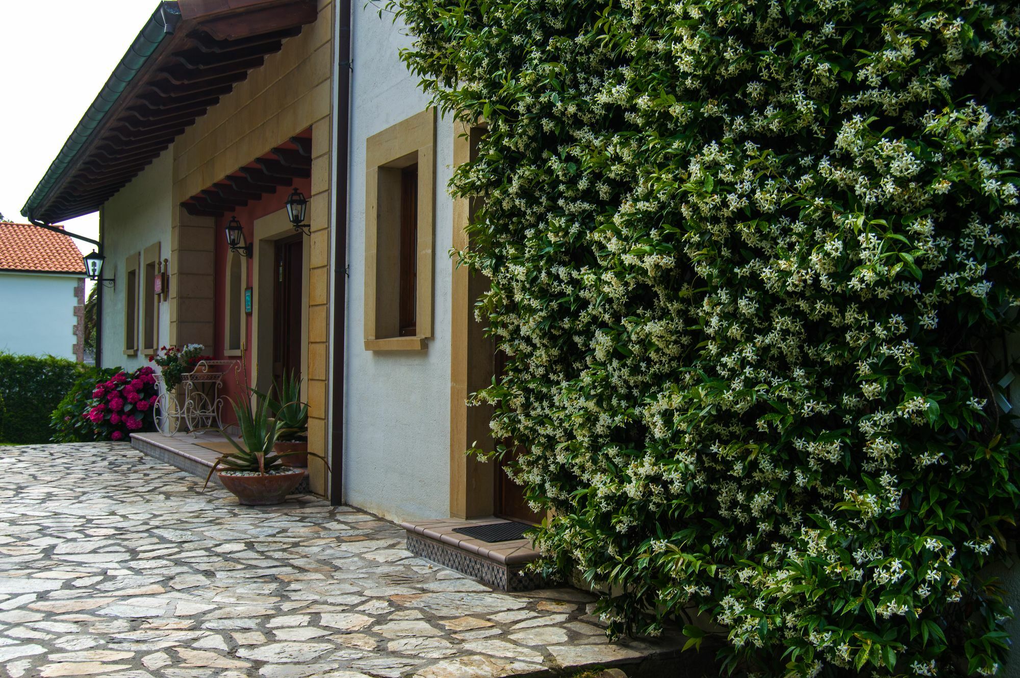 Hotel Posada La Robleda (Adults Only) Arnuero Dış mekan fotoğraf
